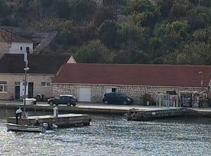 ACI za Morski HR potvrdio: "Urušio se mul u Milni, traje vještačenje"