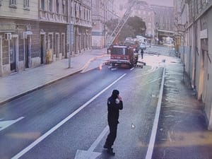 TRAGEDIJA U RIJECI Izgorjelo više stanova u centru grada, pronađeno tijelo!