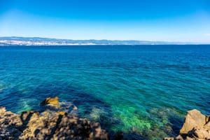 Nakon kratkotrajne jutarnje bure, nedjelja napokon sunčana i toplija