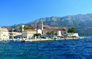 Hladno jutro, pretežno sunčan dan uz smirivanje bure i okretanje na maestral