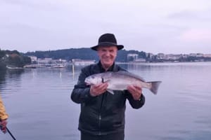 Hamo iz Pule ulovio hamu pa je kao i sve druge ribe - poljubio i pustio!