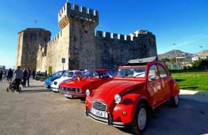 Oldtimeri u Trogiru: "Suncem okupana automobilska povijest"