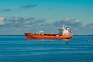 Devet pomoraca oteto s LPG tankera