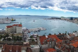 Tip u Splitu spalio odjeću i obuću u stambenoj zgradi, a početkom siječnja izazvao poplavu!