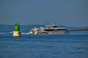 NOVA POVEZNICA SJEVERNOG I SREDNJEG JADRANA Najavljena nova sezonska brzobrodska linija Zadar – Silba – Mali Lošinj