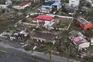 Vjetrovi od 270 km/h razorili otok