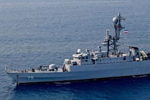 Podmornica torpedima napala iranski ratni brod kod Šri Lanke! Više od 100 nestalih, deseci ozlijeđenih