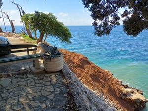 DIVLJAŠTVO NA PELJEŠCU Stotine kubika zemlje za vikend istresli u ovaj prekrasan obalni okoliš - Kazne za ovo su ogromne!