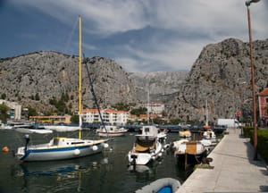 Pretežno sunčan ponedjeljak, no pripazite na još uvijek jaku buru!