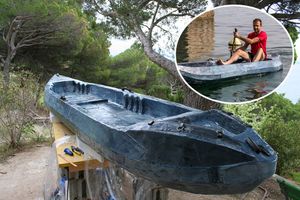 ORIGINALAN UMJETNIK: Nakon minijaturnih otoka, zaplovio kajakom od starih rebatinki!