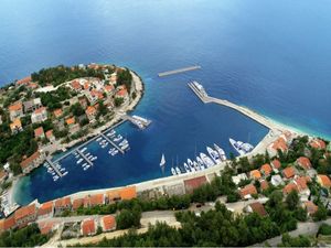 KORČULA: More na jednoj plaži zagađeno fekalijama, ne preporuča se kupanje