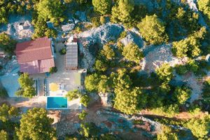 Odbijen zahtjev za legalizaciju bespravno sagrađene vile na Zmajanu: Znači li to da će je rušiti? Ne!