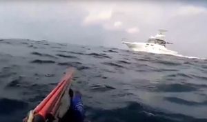 VIDEO Podvodni ribolovac u opasnosti: “Da sam zaronio sam dvadeset metara dublje, završio bi pod propelom broda”