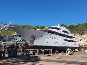 NOVO PORINUĆE U RADEŽU Pri kraju je prva faza gradnje 52 metra dugog luksuznog broda MV Anthea