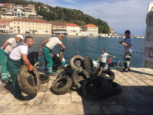 Održana dosad najveća akcija čišćenja podmorja u uvalama Jelse, Vorbovske i Zavale