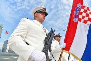 MORH u službu prima 50 časnika/časnica