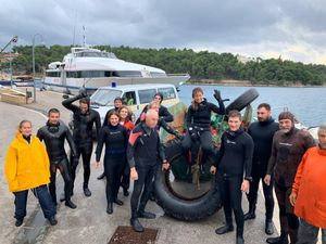 Splitski HGSS-ovci, osim što spašavaju ljude, očistili podmorje na nekoliko lokacija