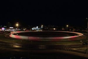 Pula bojama Petrinje odaje počast žrtvama potresa