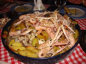 JEDNOSTAVNI DOMAĆI RECEPTI Škampi ispod peke