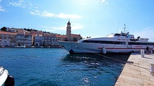 Novi plovidbeni red brzobrodske pruge Sutivan – Split