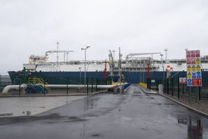 U OMIŠALJ NE STIŽU DOGOVORENI TANKERI Iz LNG Hrvatska potvrdili, ali odbili komentirati razloge nedolaska