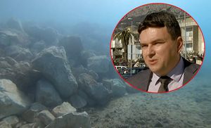 DORH istražuje uništavanje obale u Makarskoj – Gradonačelnik: “Gdje će raditi plažu, ako ne u moru?”
