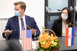 Obnovljeno prizemlje Lučke kapetanije Rijeka – Bilaver zahvalio američkoj vojsci na donaciji