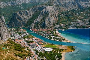 VELIKI ODRON Urušio se komad brda na gradilištu omiške obilaznice