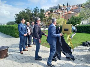 NOVA INSTALACIJA NA ŠIBENSKOJ RIVI Kamera koja je snimila najstarije kadrove ovog dijela Europe