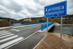 Dovršen most na Karišnici koji blizu ušća u Karinsko more administrativno spaja Benkovac i Obrovac