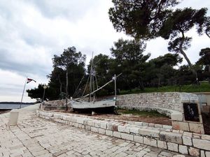 Gradu Hvaru dodijeljeno 1,5 milijuna kuna za uređenje Posjetiteljskog centra Rotonda