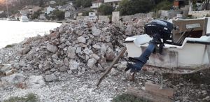 NERED NA DRVENIKU IZMAKNUO KONTROLI Stižu nove slike smeća i devastacije obale