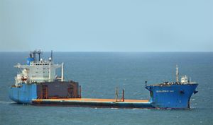 KVAR JE OTKLONJEN: Kineski brod sa čeličnim segmentima Pelješkog mosta na putu do luke Ploče