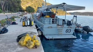 Zajedničkim snagama očišćeno podmorje u akvatoriju Parka prirode Lastovsko otočje