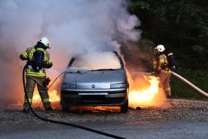 Potpuno izgorjela tri vozila na otoku Krku