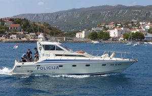 U akvatoriju Lošinja i Raba zatečeno osam stranaca u nedozvoljenom glisiranju