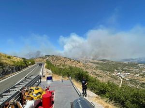 VRAĆAJU SE KANADERI Ponovno se razbuktao požar – Vatrogasni zapovjednik: “Ima otvorenog plamena, nije lako!”