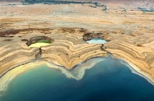 Mrtvo more nestaje, a na nekadašnjem dnu pojavljuju se duboke vrtače