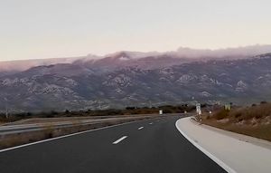 Tko ne smije na autocestu i brzu cestu? Kršite li ovu odredbu, kazna je 1000 kuna