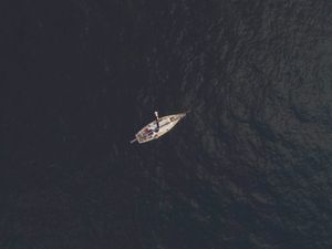 Provalio u jedrilicu i ukrao klimatizacijski uređaj