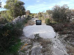 MULTIMEDIJALNA BARIKADA Još jedna “inovacija” iz Sevida