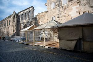 Napreduju radovi na uklanjanju štandova sa splitskog Pazara