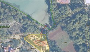 VIDEO Iz luksuzne vile u Supetru u more ispuštali smeđu tekućinu – Doznali smo o čemu se radi