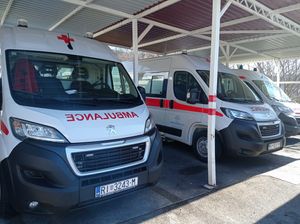 Dom zdravlja PGŽ-a bogatiji za 5 novih sanitetskih vozila
