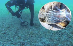 VIDEO Prsten pronađen na dnu mora kod pristaništa u Brestovi traži vlasnicu