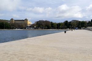 Muškarac iz Pule u samoizolaciji se šetao rivom – Uhićen je