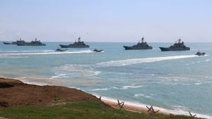 RUSI ZAPOČELI DJELOVANJE S MORA Snažni raketni napadi s brodova i amfibijski desant na jug Ukrajine