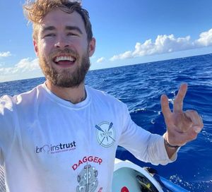 LAŽNA UZBUNA Obustavljena potraga za mladim Britancem koji vesla preko Atlantika