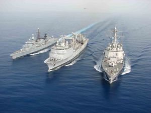 Tanker Marne koji opslužuje francuski nosač posjetio luku Dubrovnik