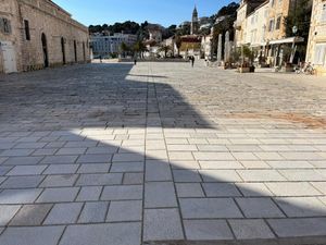 Dodatno pojasnili projekt obnove hvarske Pjace